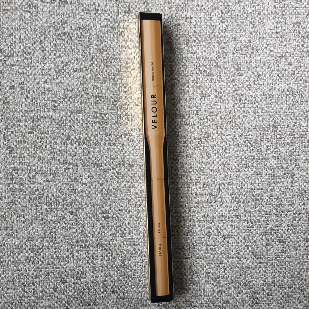 Velour brow balm in neutral brown